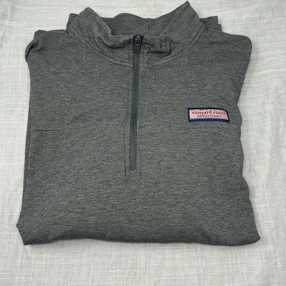 Vineyard Vines Men’s Large gray 1/4 zip Edgartown pullover hoodie